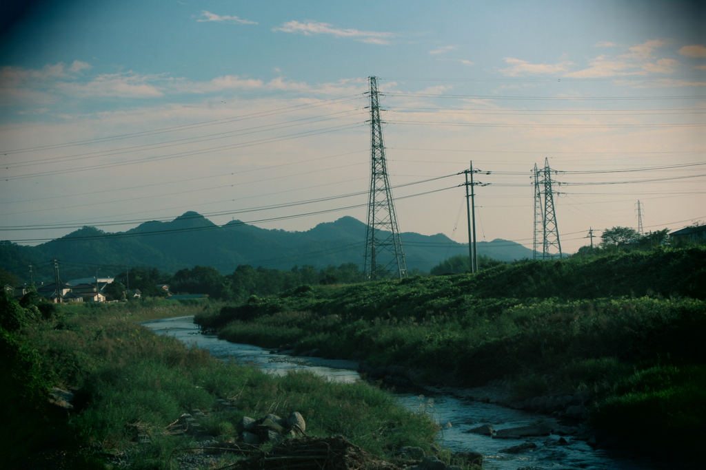 里川のある風景