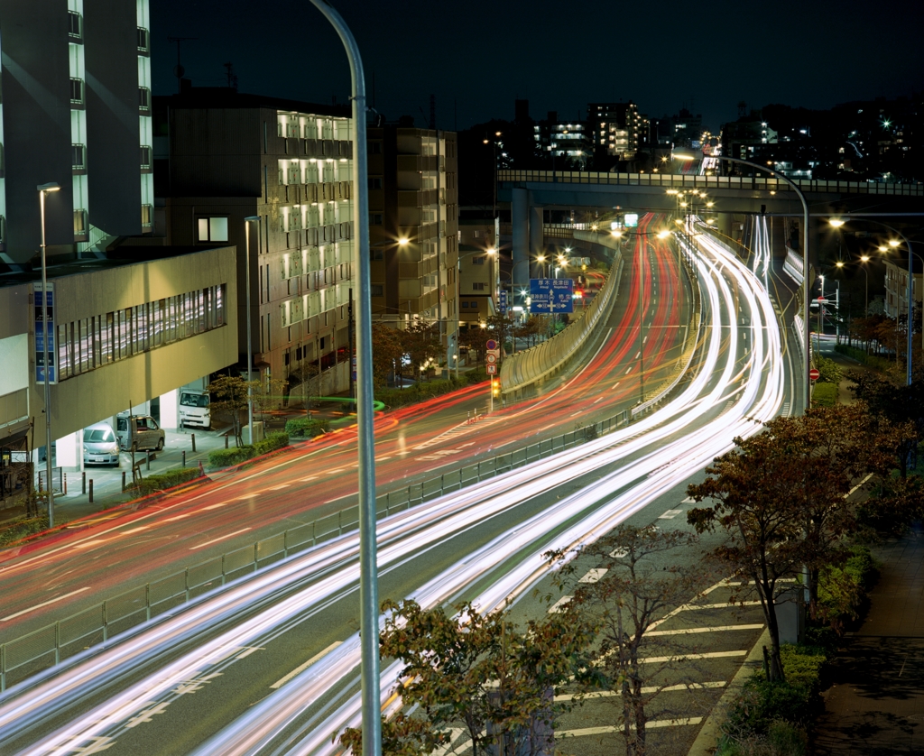 市ヶ尾駅前1