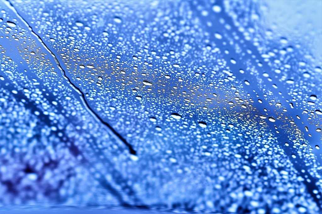 雨と雪の一日
