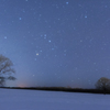 星空と3本の木。