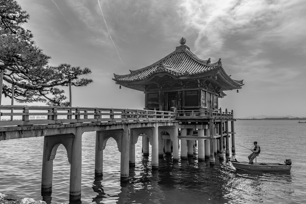 琵琶湖 ～満月寺 浮御堂～