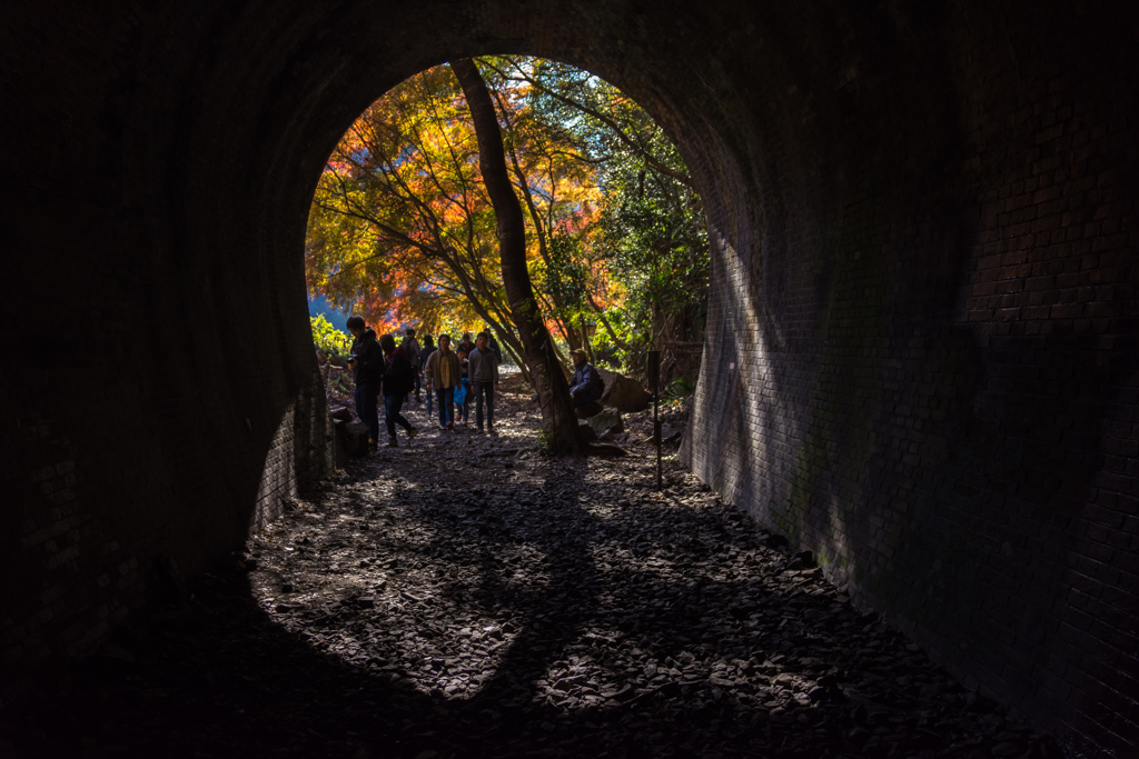 トンネルの彩り