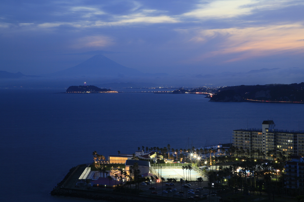 披露山の夕暮れ