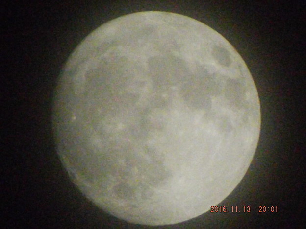 2016年11月13日（日）のお月様