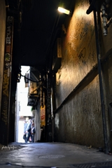 路地裏に誘われて