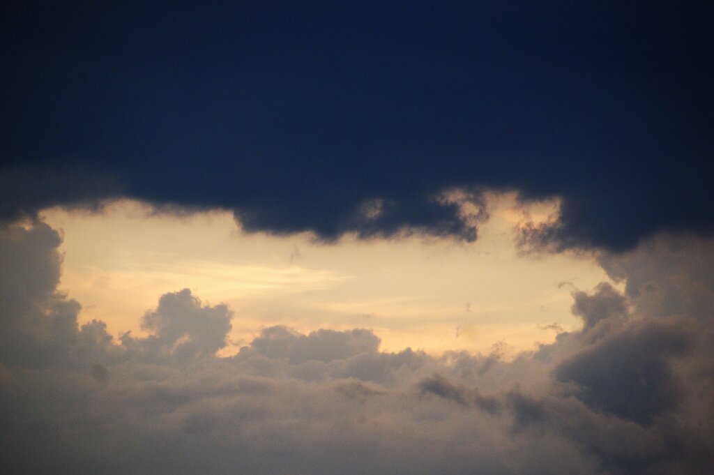 晴れ後雷雨