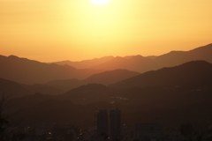 暮れなずむ町