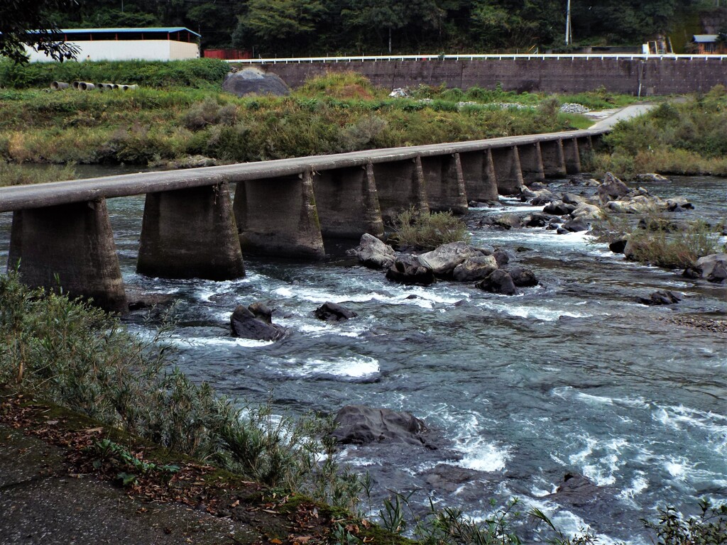 沈下橋