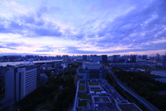 空の向こう。
