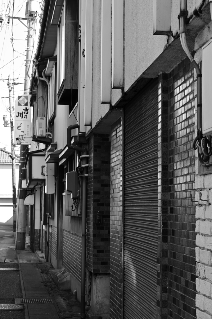 裏路地の日常１