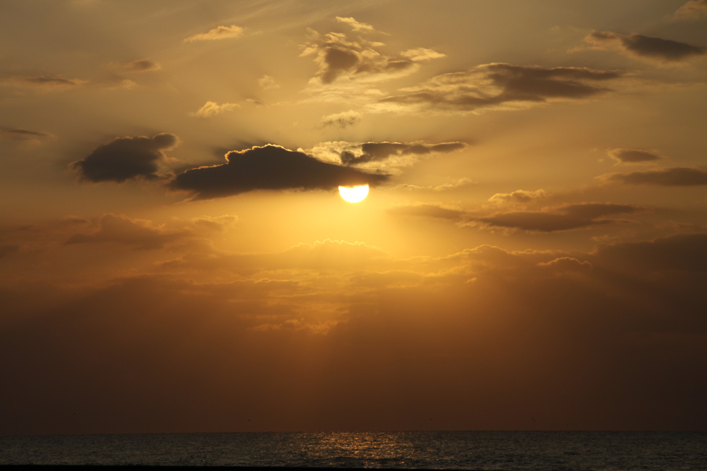 夕陽のかくれんぼ