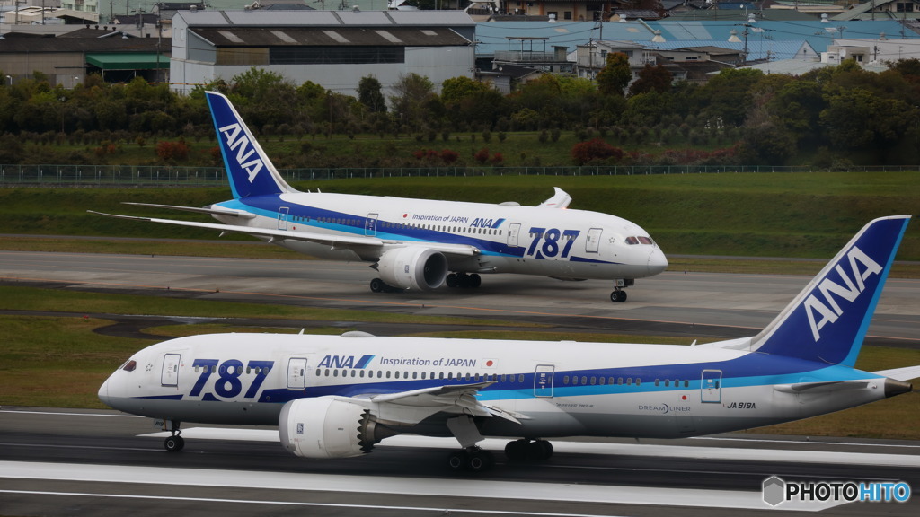 787 X 787