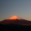 朝焼けの富士山