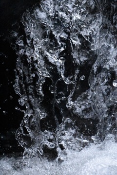 水