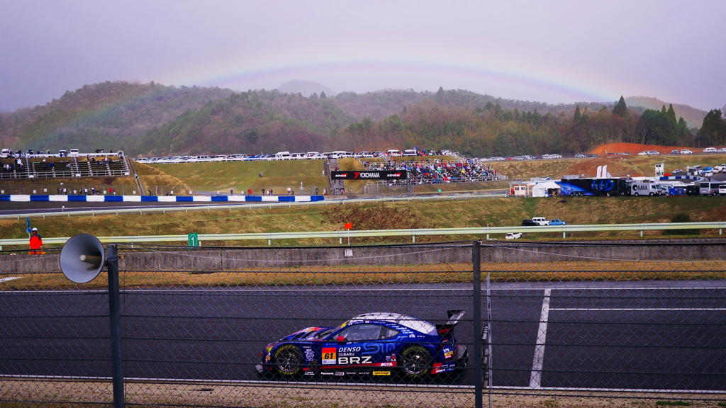 2018年4月GT開幕戦岡山⑤_BRZと虹