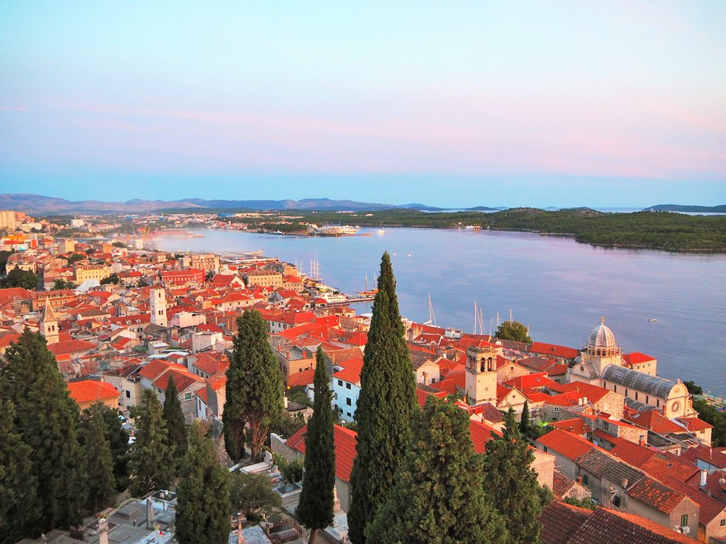 アドリア海の要塞都市～クロアチア Orange Roofs