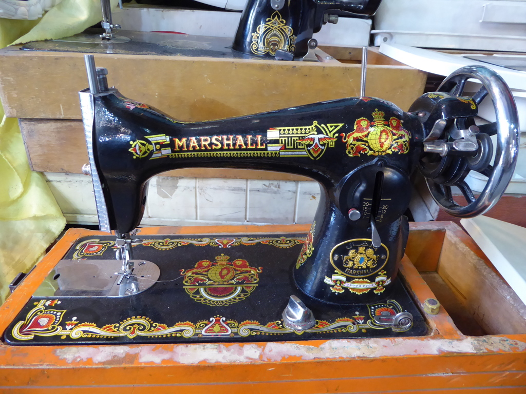 工芸品のようなミシン～イラン Marshall Sewing Machine by 企迷羅鼠(kimera) （ID：6173969
