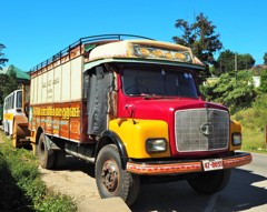 TATAのトラック～スリランカ Tata's Bonnet Truck