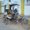 生老病死～インドOld rickshaw puller