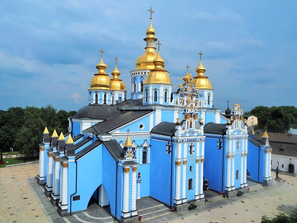 黄金ドーム修道院～ウクライナ Golden-Domed Monaster