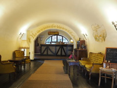 フレスコ画の残るホテル～ルーマニア Hotel Sighisoara