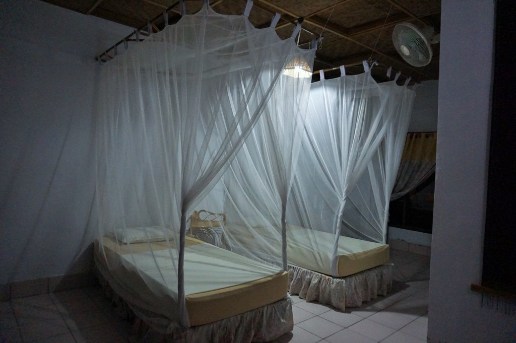 白蚊帳～インドネシア Mosquito net
