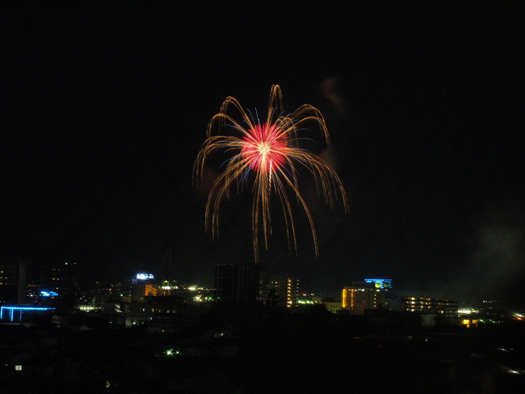 6A0DB70E-09C9-4E49-BAB8-9897D27D4D5A