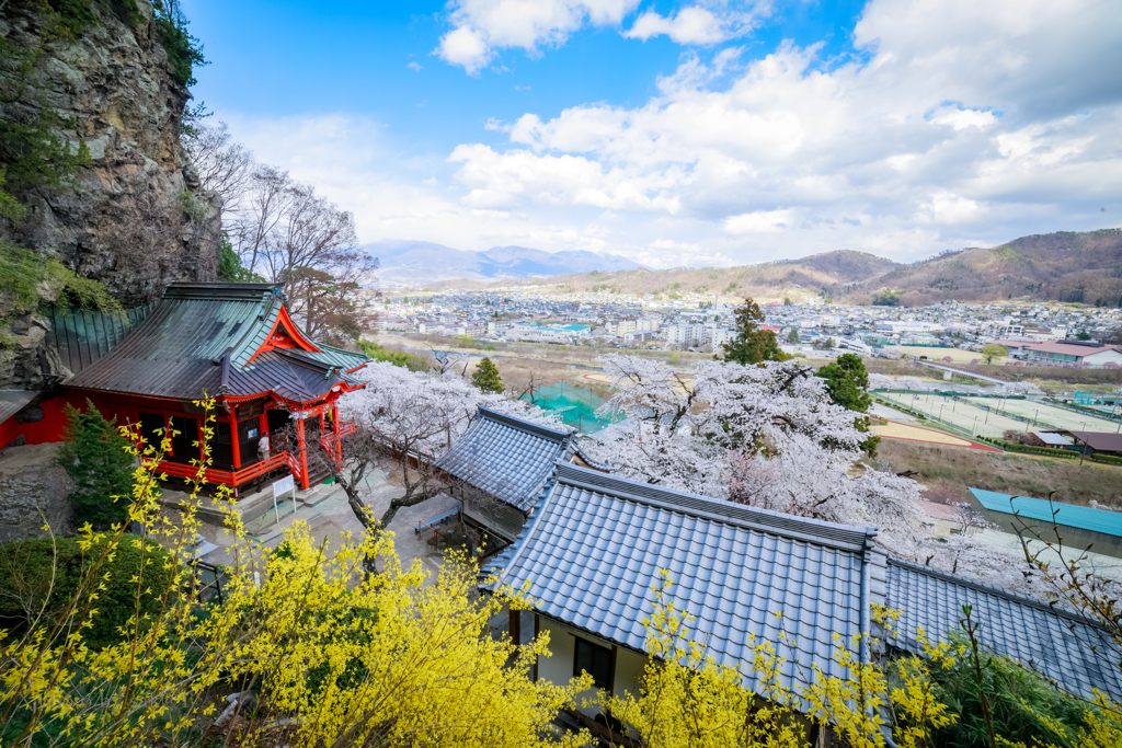 岩谷堂の春