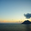 夕暮れの八丈小島