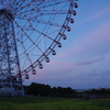 夕暮れ時の観覧車
