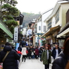 江の島神社への道