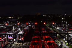 夜の車両基地