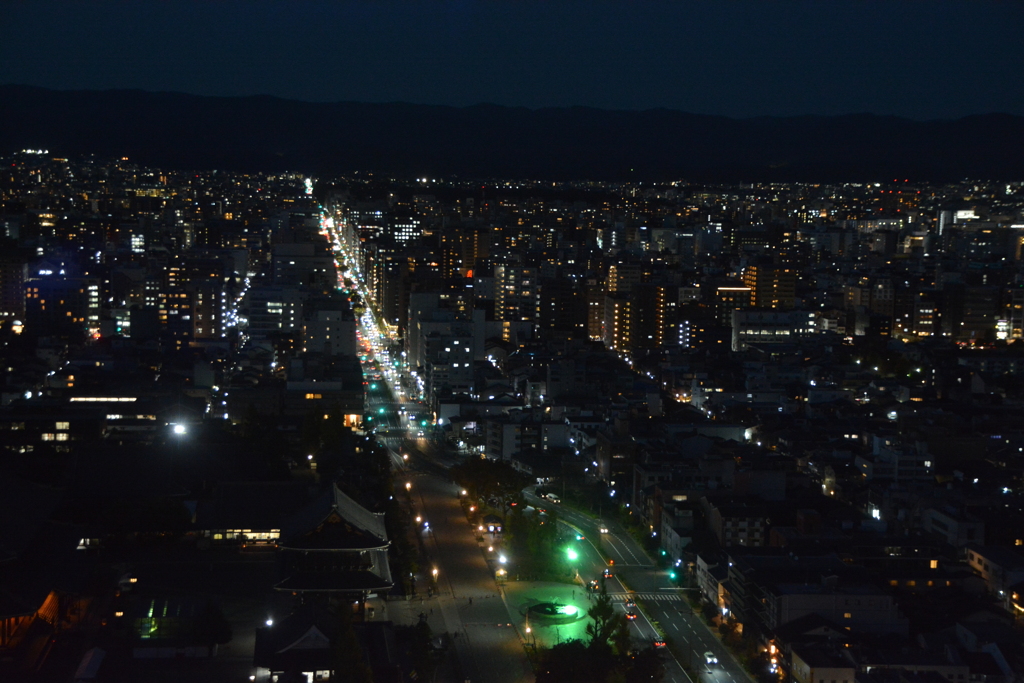 京都タワーから見た京都の夜景４