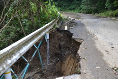 梅雨の傷跡