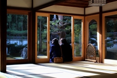 二人なかよく