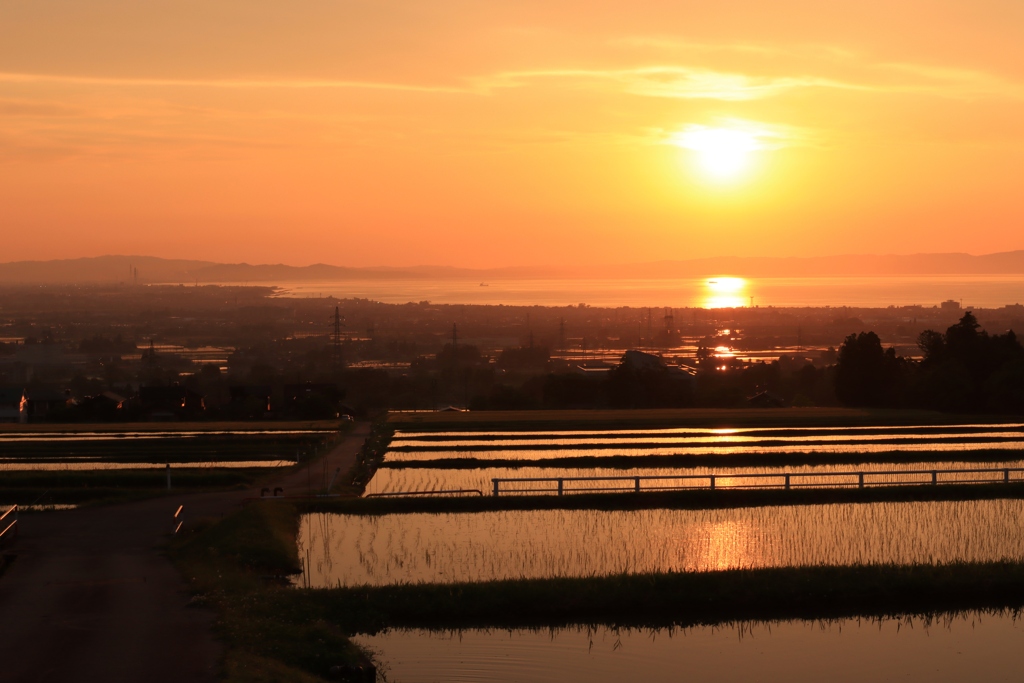 棚田からみる夕焼け２