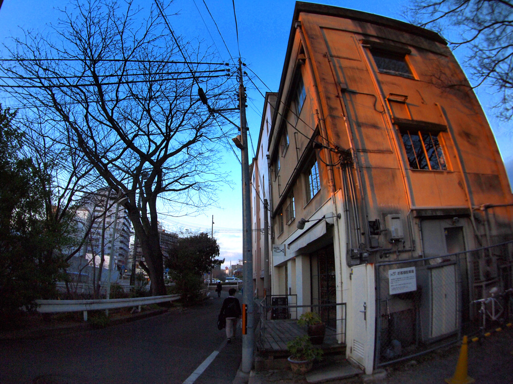 夕陽赤く
