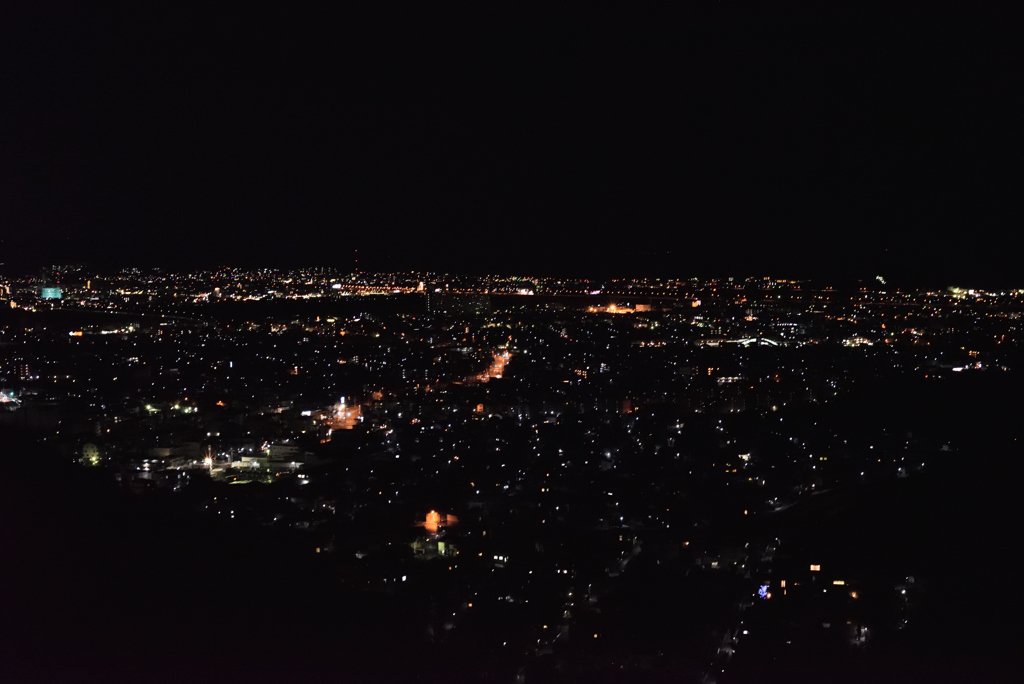 夜、来てみました。静岡市、安倍川の西側