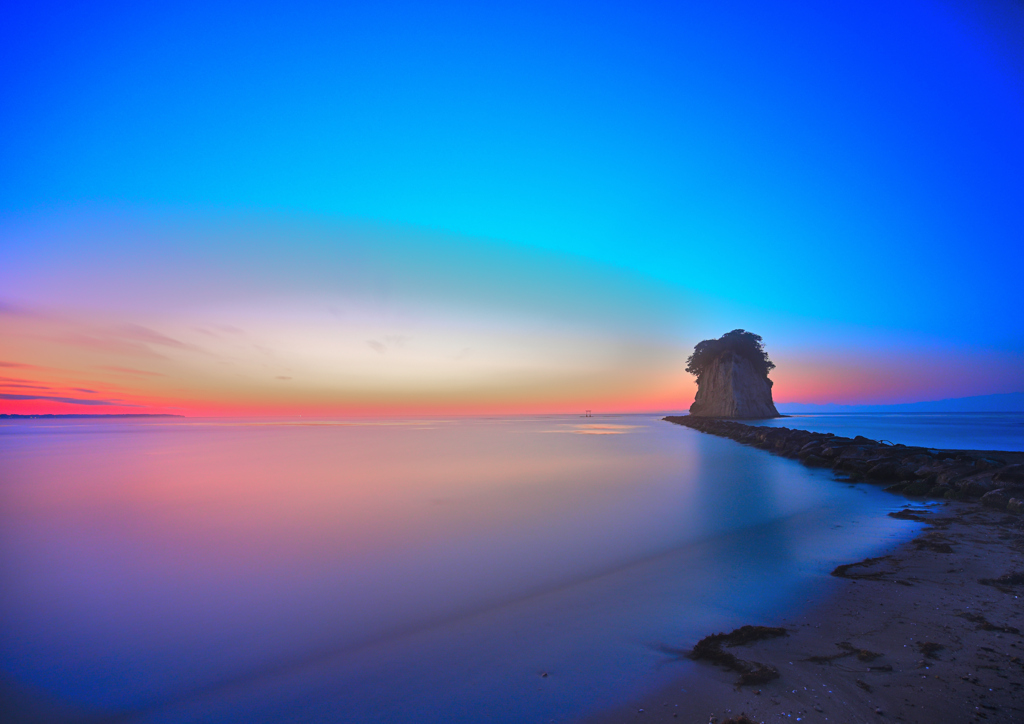 見附島の朝日