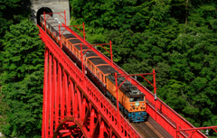 トンネル抜けたらすぐ駅だよ