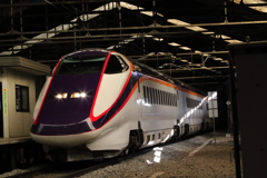 奥羽本線峠駅（新幹線つばさ）