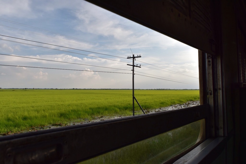 電車の窓から By Tari Id 写真共有サイト Photohito