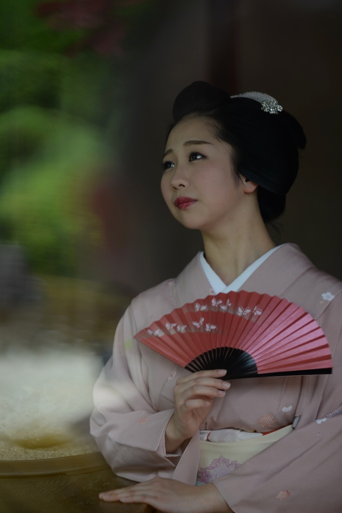 ガラス越し