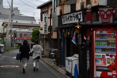 柴又の駅前