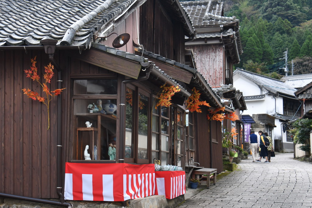 伊万里の陶器店
