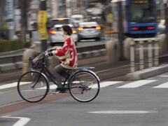 急いで渡らなくちゃ