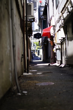路地裏