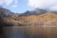 戸隠・鏡池の紅葉