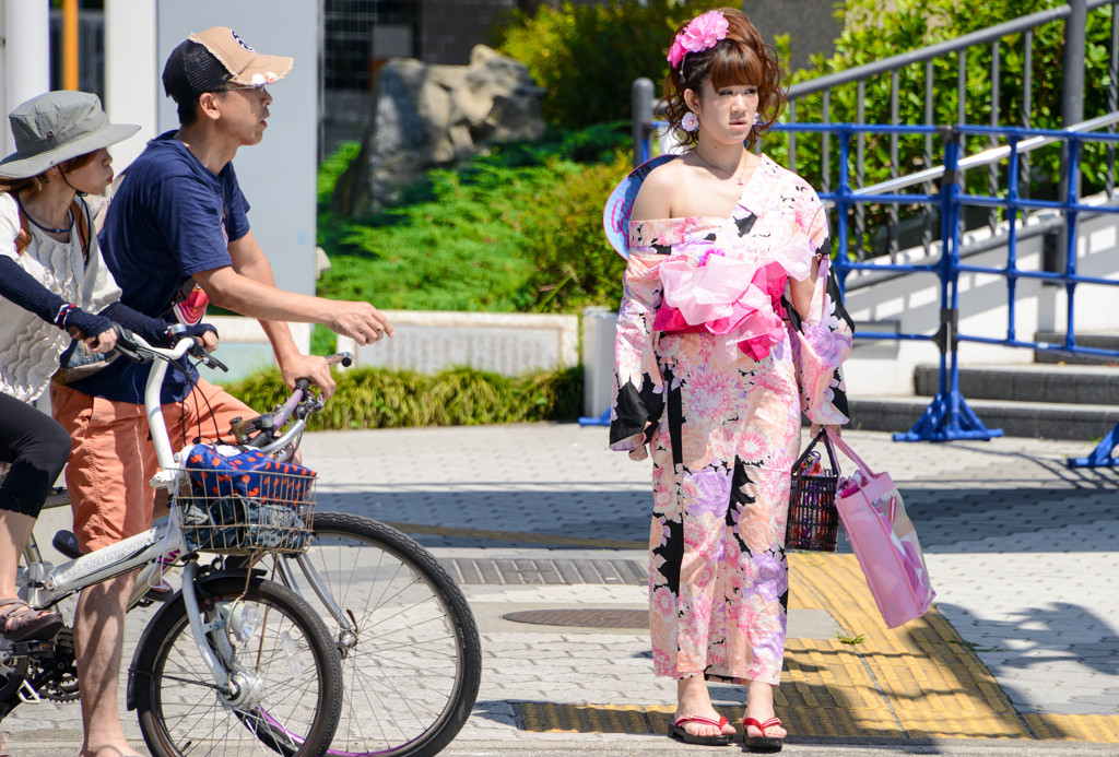 お前は何者？