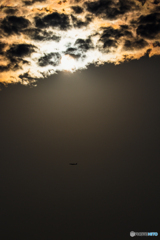 雲と太陽と飛行機
